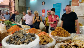 Capture the vibrant beauty of Hanoi’s cultural markets